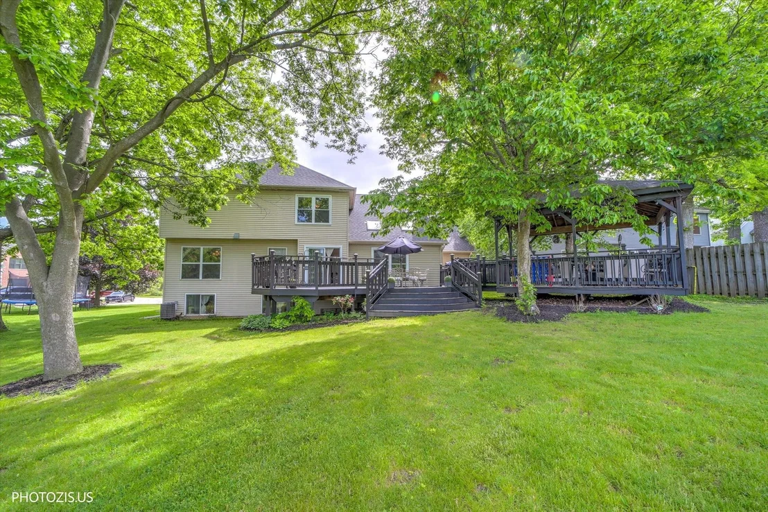 Photo of 80 CHESTNUT Court