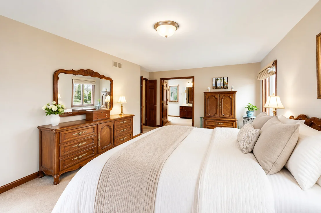 Photo of 1265 N Scarlet Drive