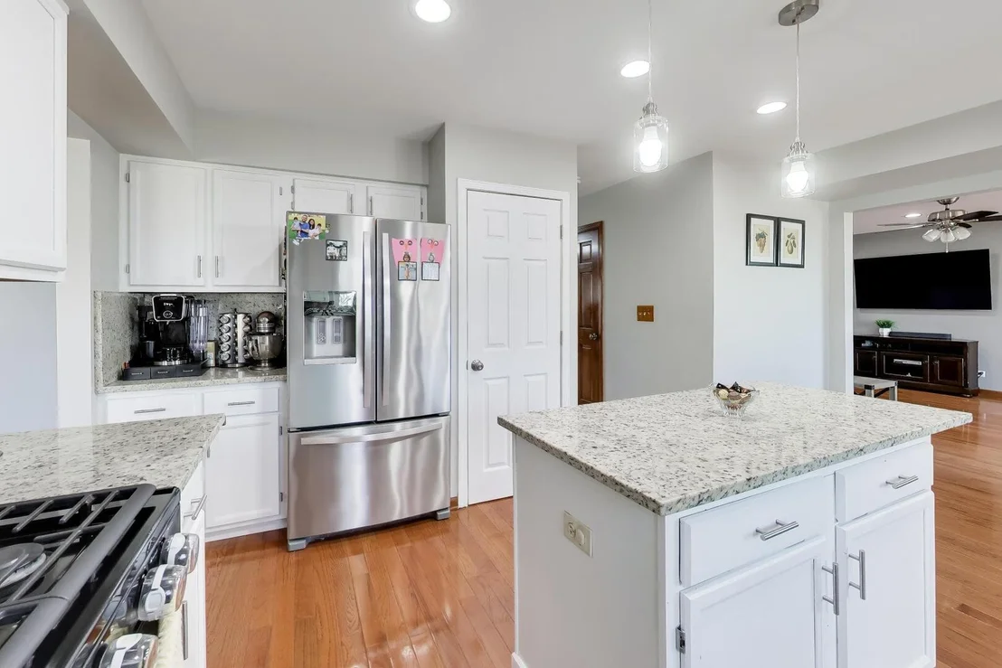 Photo of 1075 Longford Road