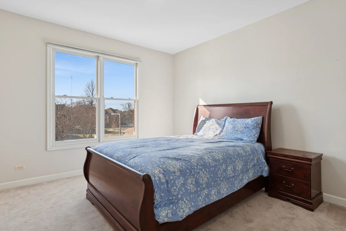 Photo of 2667 Charter Oak Drive