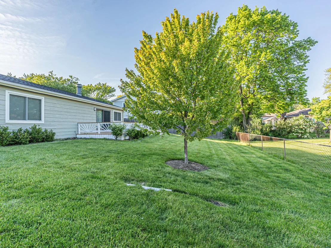 Photo of 1145 N Thackeray Drive
