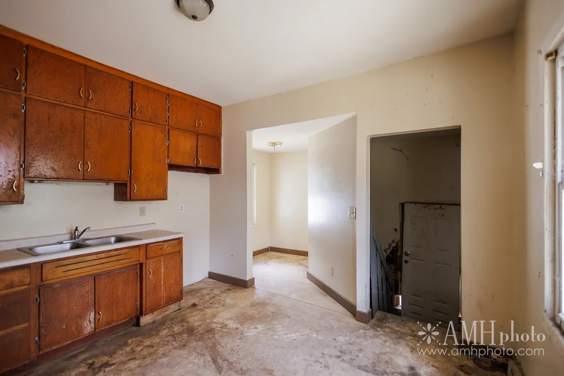 Photo of 360 S ELM Avenue
