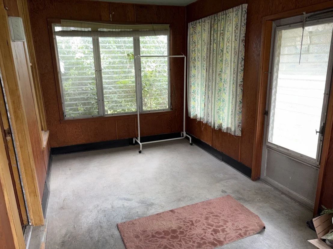 Photo of 211 N Seminary Street