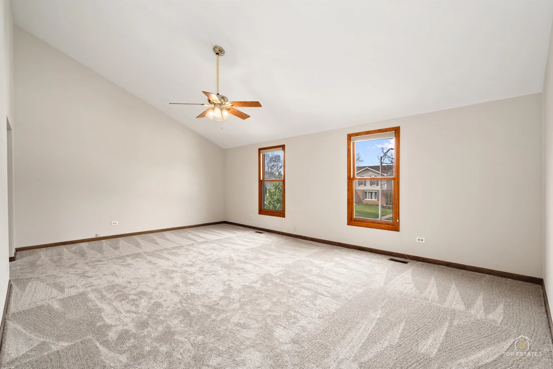 Photo of 225 Fairway Drive