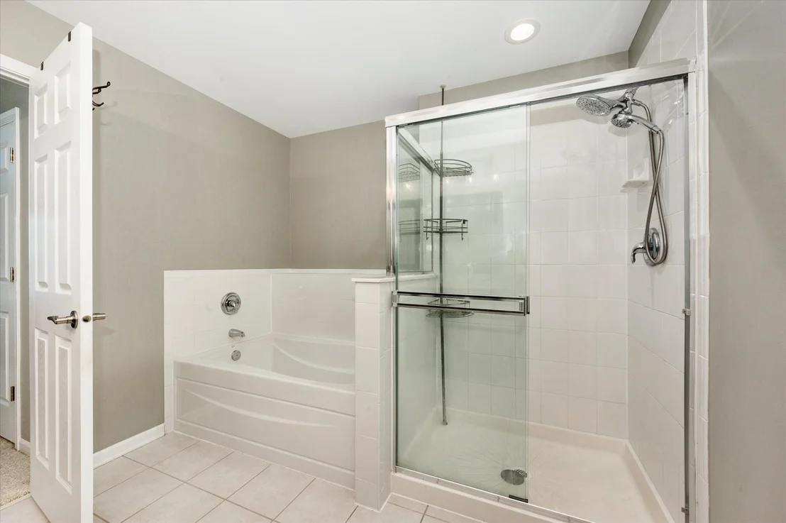 Photo of 5564 Cloverdale Road