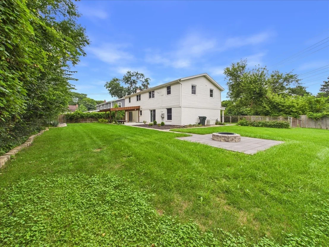 Photo of 1504 Pfingsten Road