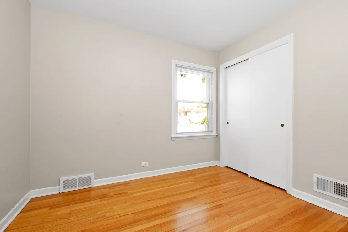 Photo of 17531 Henry Street
