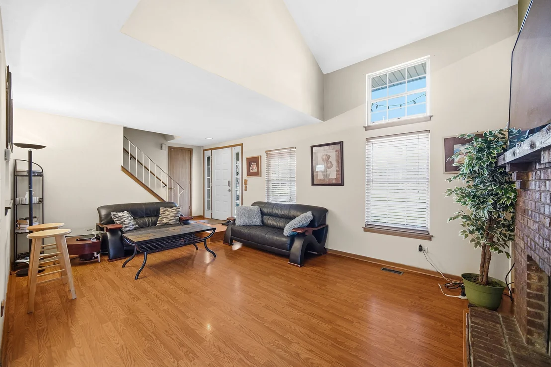 Photo of Unit 0 at 16054 85th Place