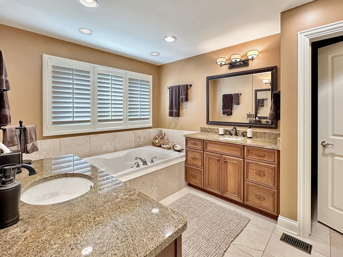 Photo of 676 Deerpath Drive