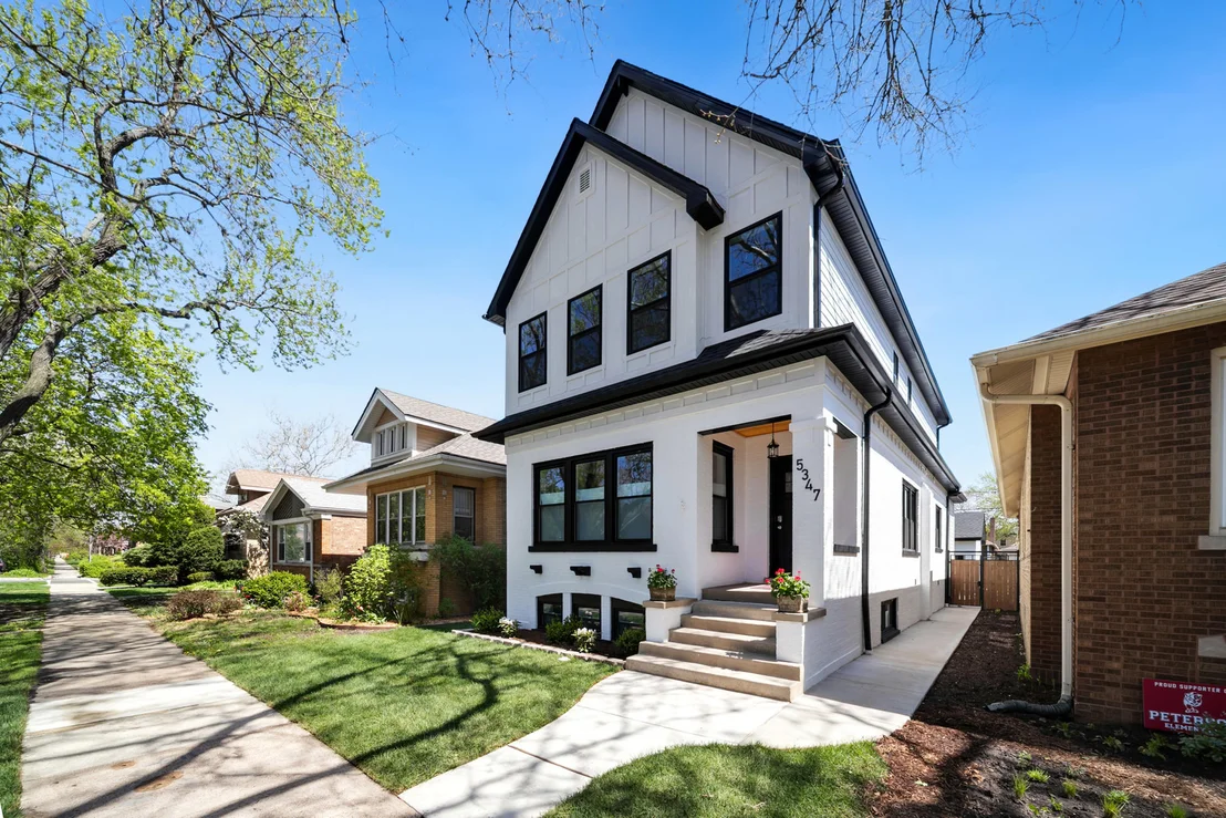 Photo of 5347 N Bernard Street