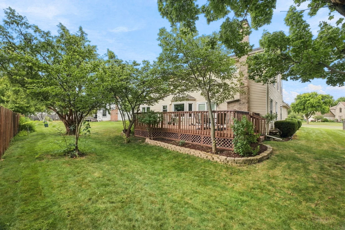 Photo of 1011 E Amberwood Circle