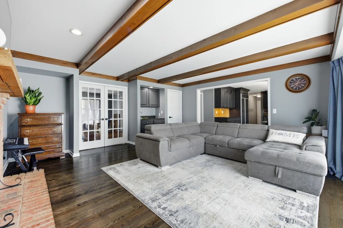 Photo of 845 Crabtree Lane