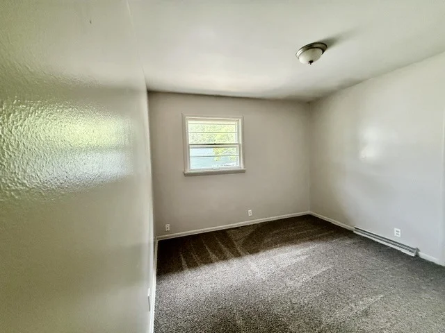 Photo of 914 W Maple Street