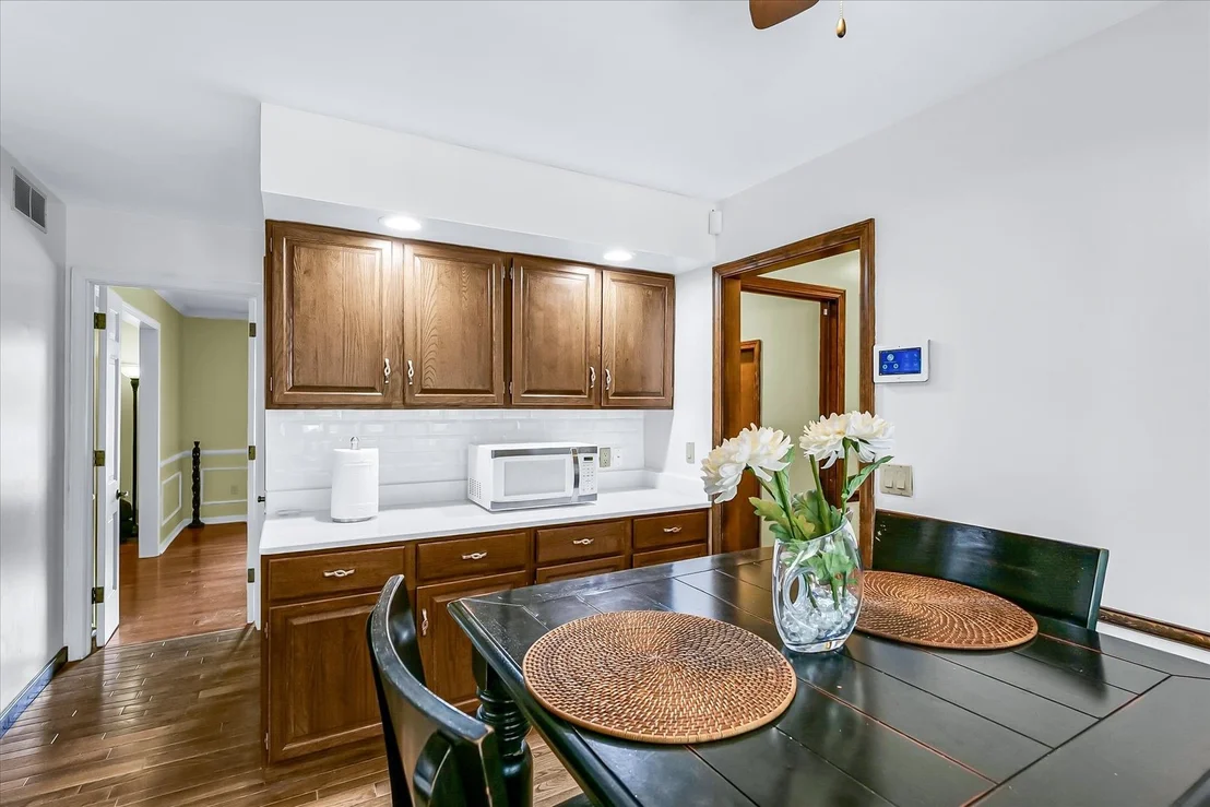 Photo of 4111 Farhills Drive