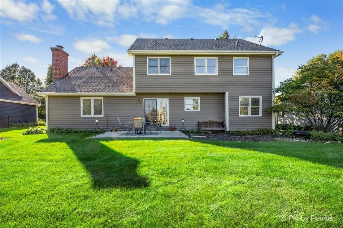Photo of 765 Crest Drive