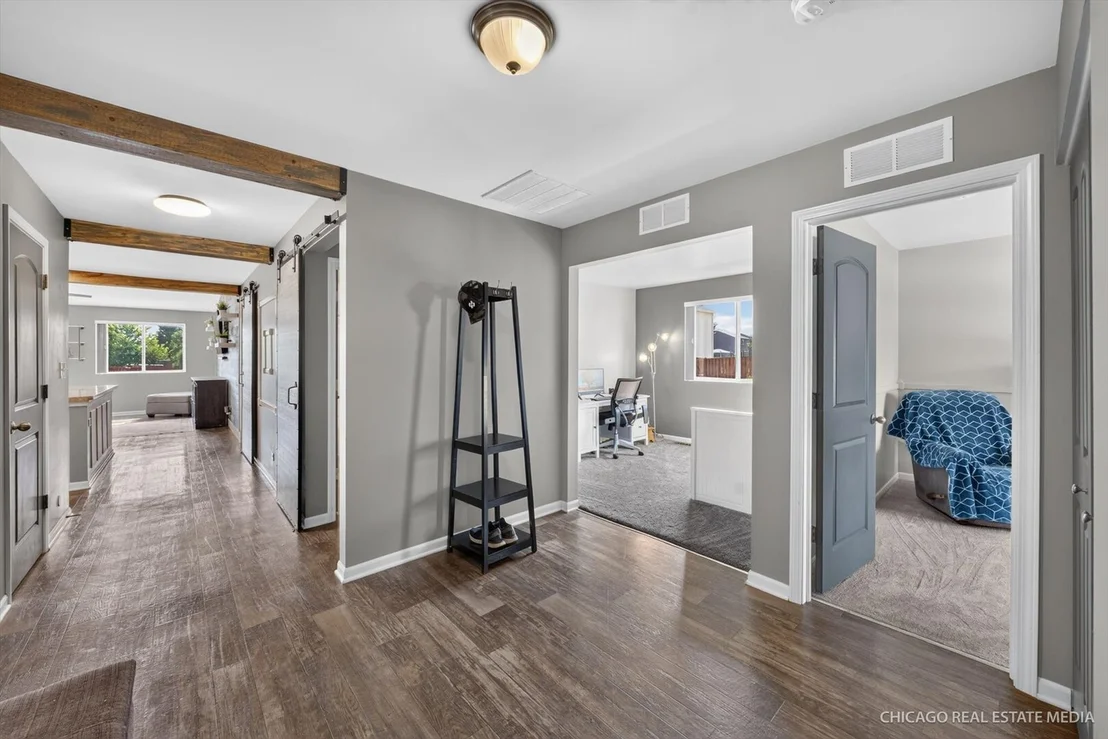 Photo of 1002 Chestnut Drive
