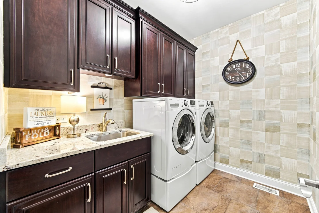 Photo of 141 Oak Street