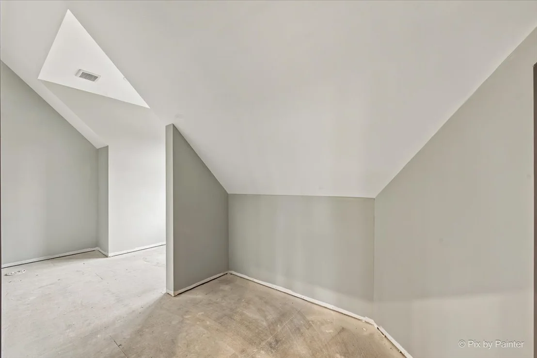 Photo of 5N719 Castle Drive