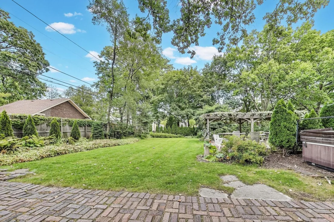 Photo of 1606 Forest Avenue