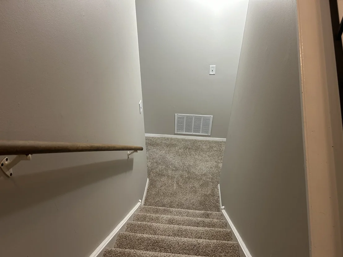 Photo of 1116 STRATFORD Lane
