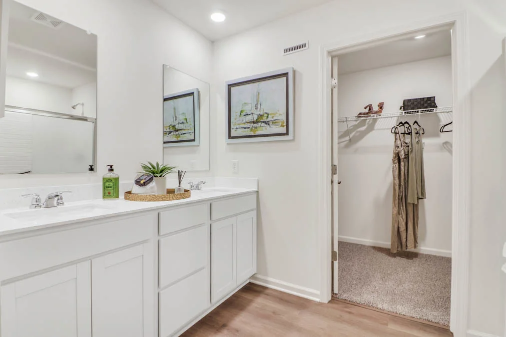 Photo of 2924 Rainier Drive