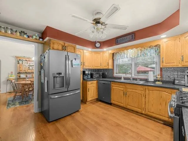 Photo of 110 N Maple Avenue