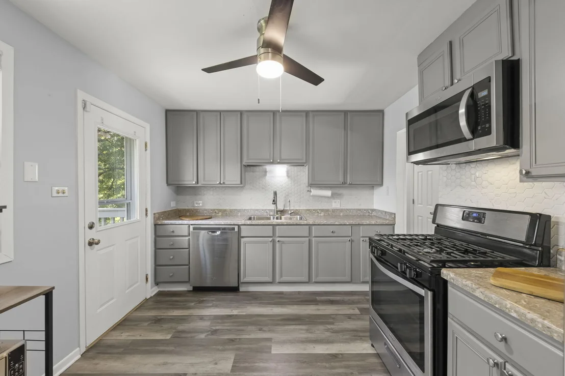 Photo of 3513 Laurel Lane
