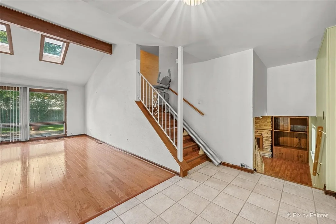 Photo of 602 E Hackberry Drive