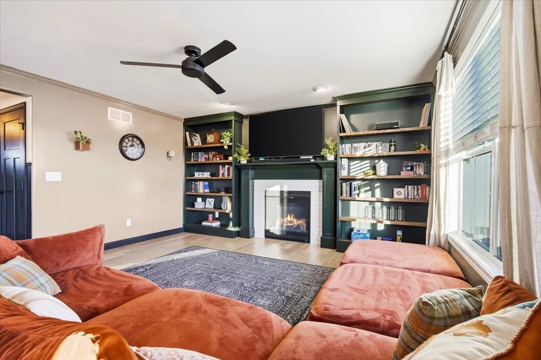 Photo of 2625 Shale Road