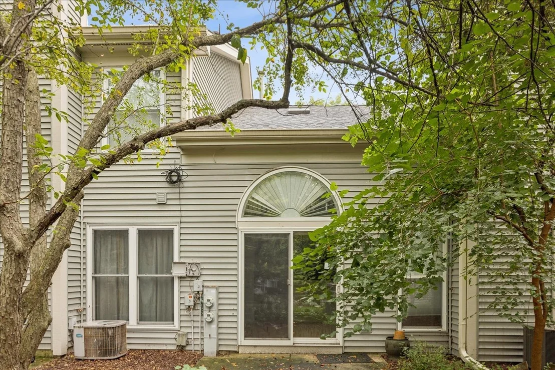 Photo of 1144 Stillwater Road