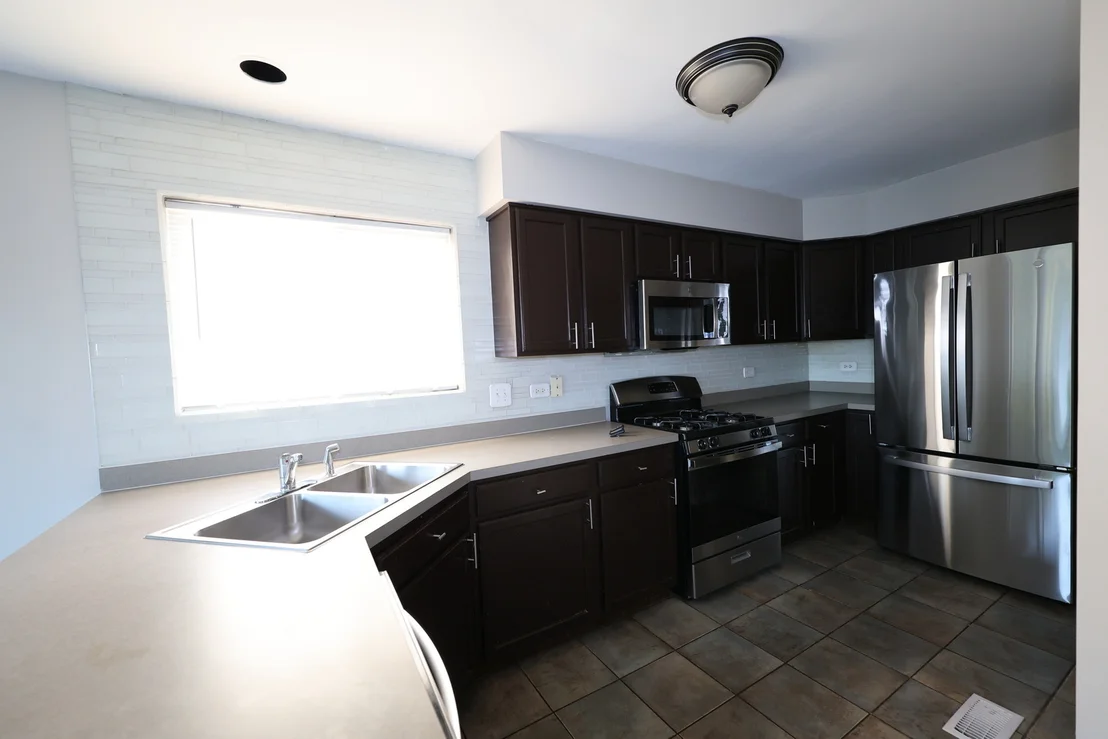Photo of 1011 Greenleaf Drive