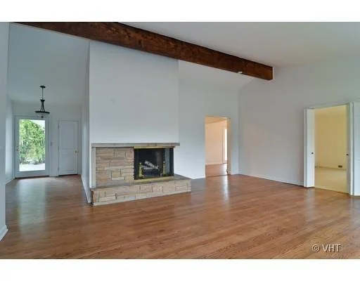Photo of 1100 Manor Drive