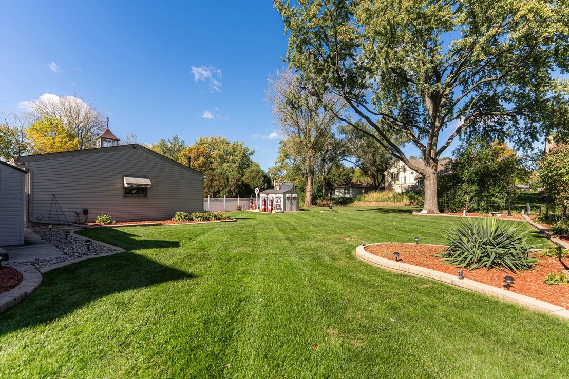 Photo of 880 Bemis Road