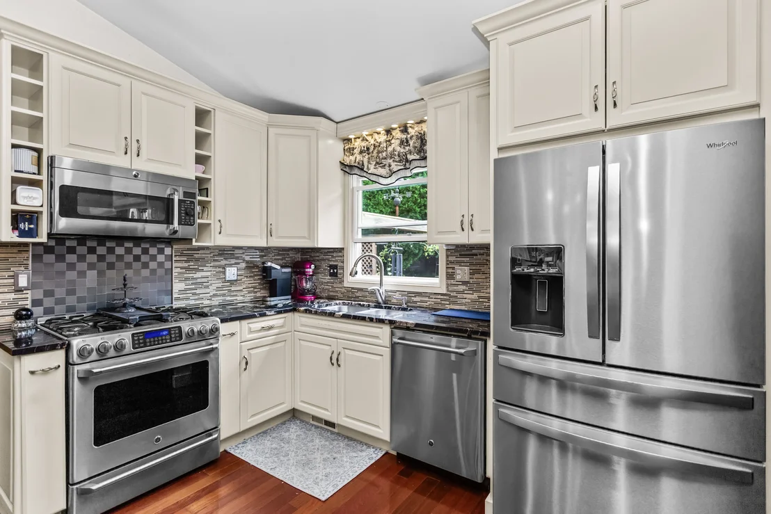 Photo of 795 Springhill Court