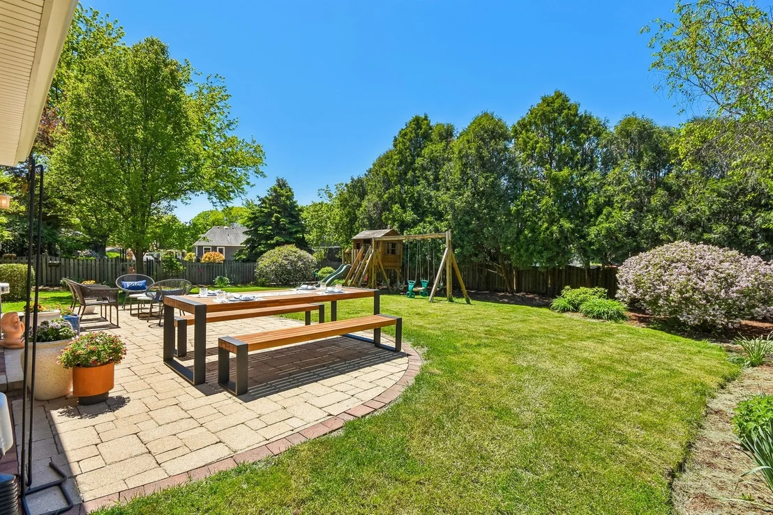Photo of 1559 Abbotsford Drive