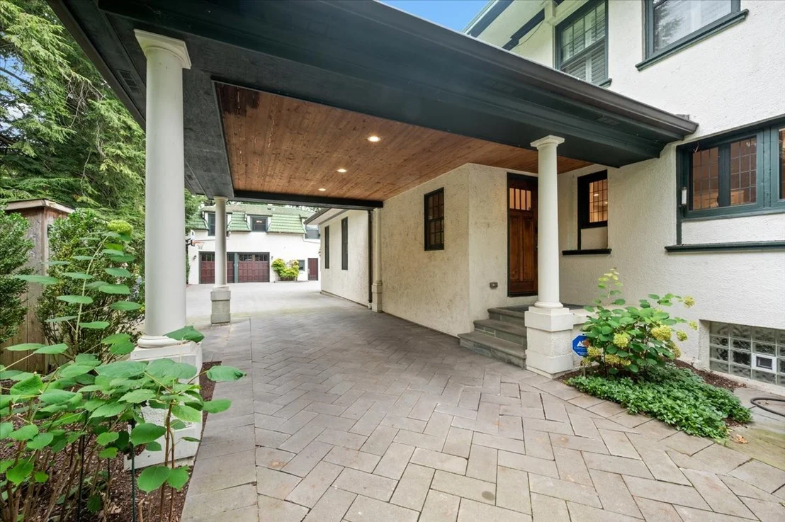 Photo of 2855 Sheridan Place