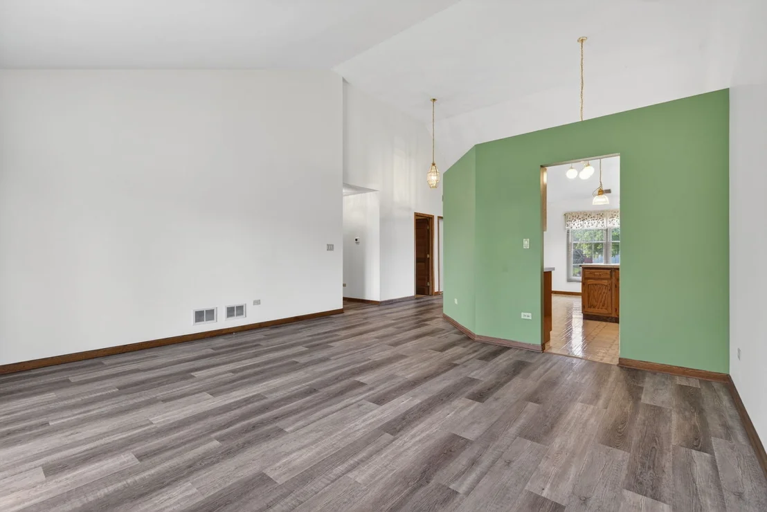 Photo of 3431 Lake Side Circle