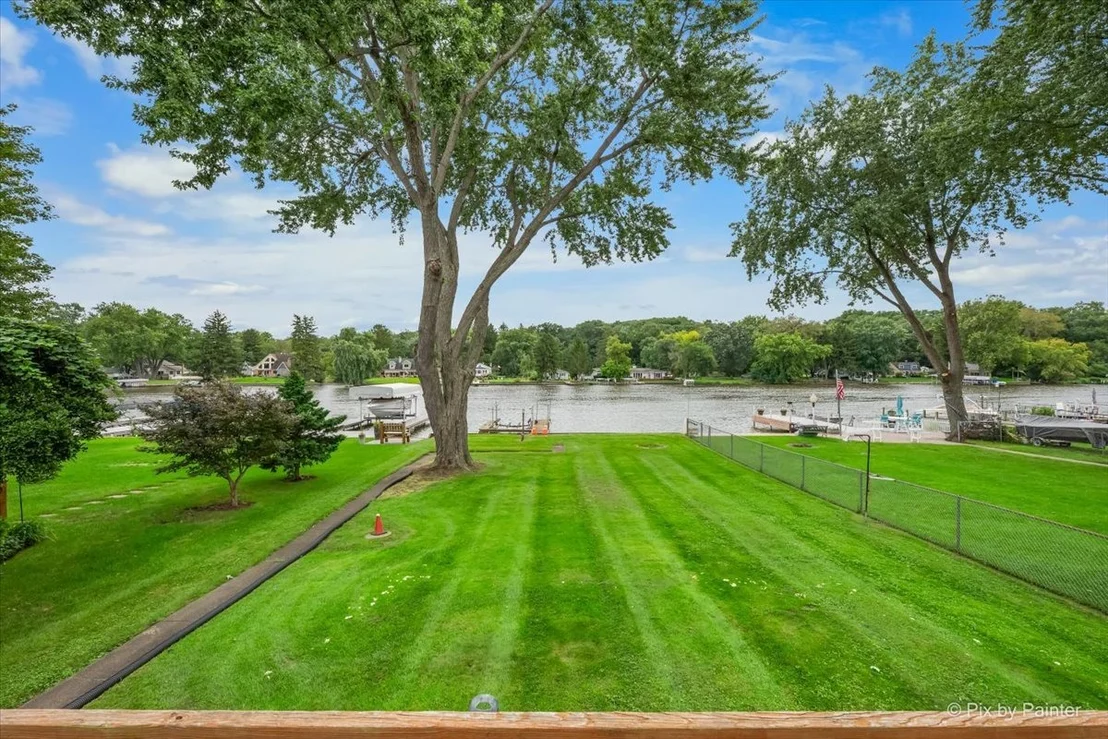Photo of 2409 Grove Lane