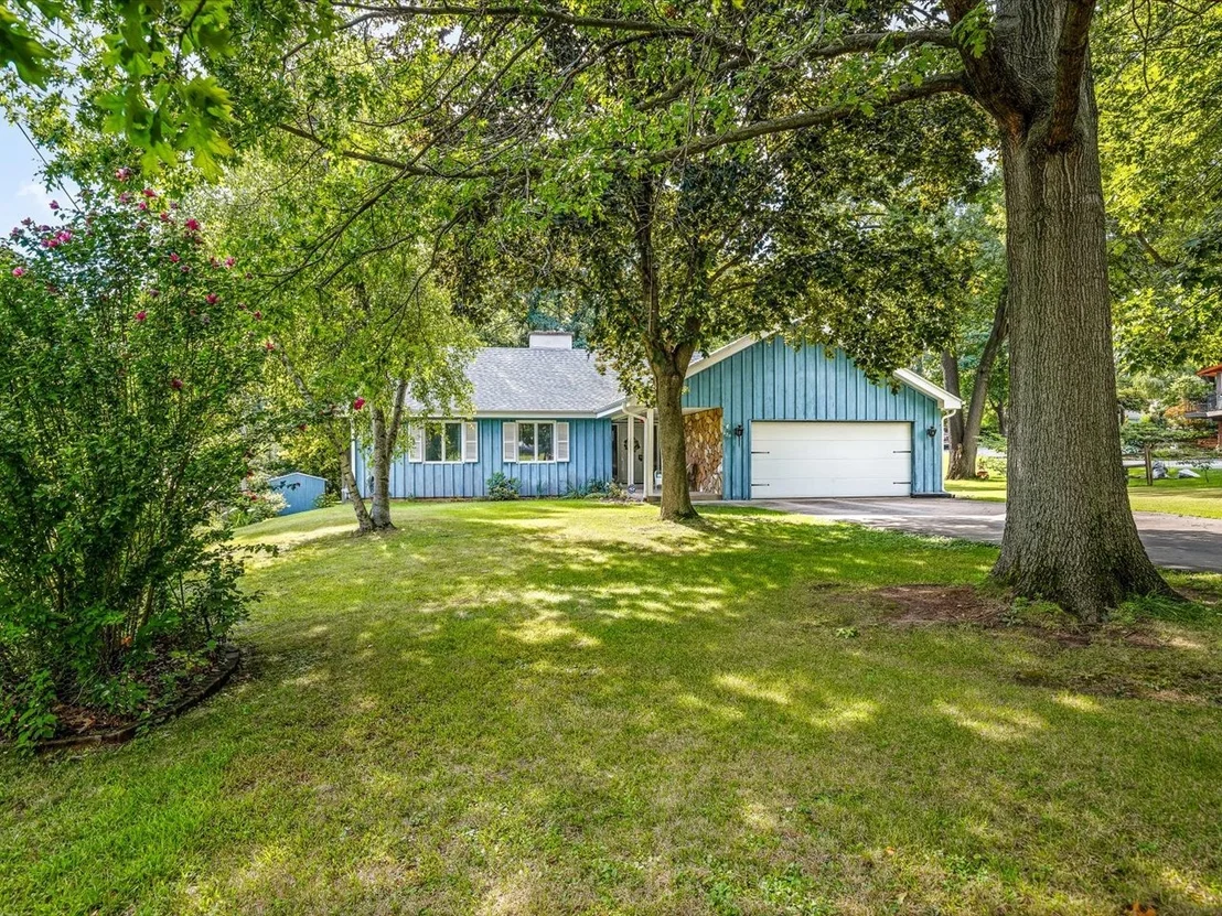 Photo of 650 Coolidge Place