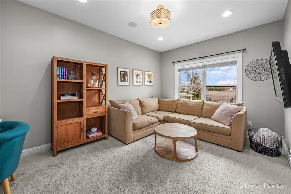 Photo of 647 Bennett Drive
