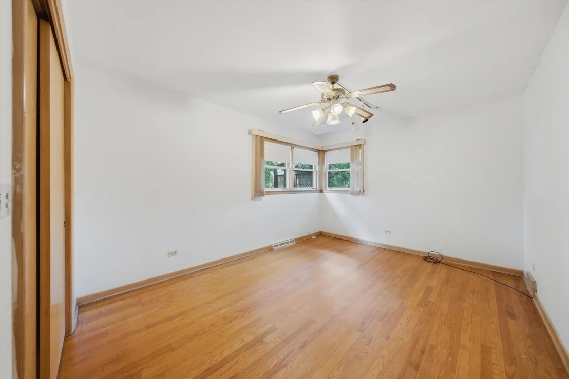 Photo of 2912 Old Glenview Road