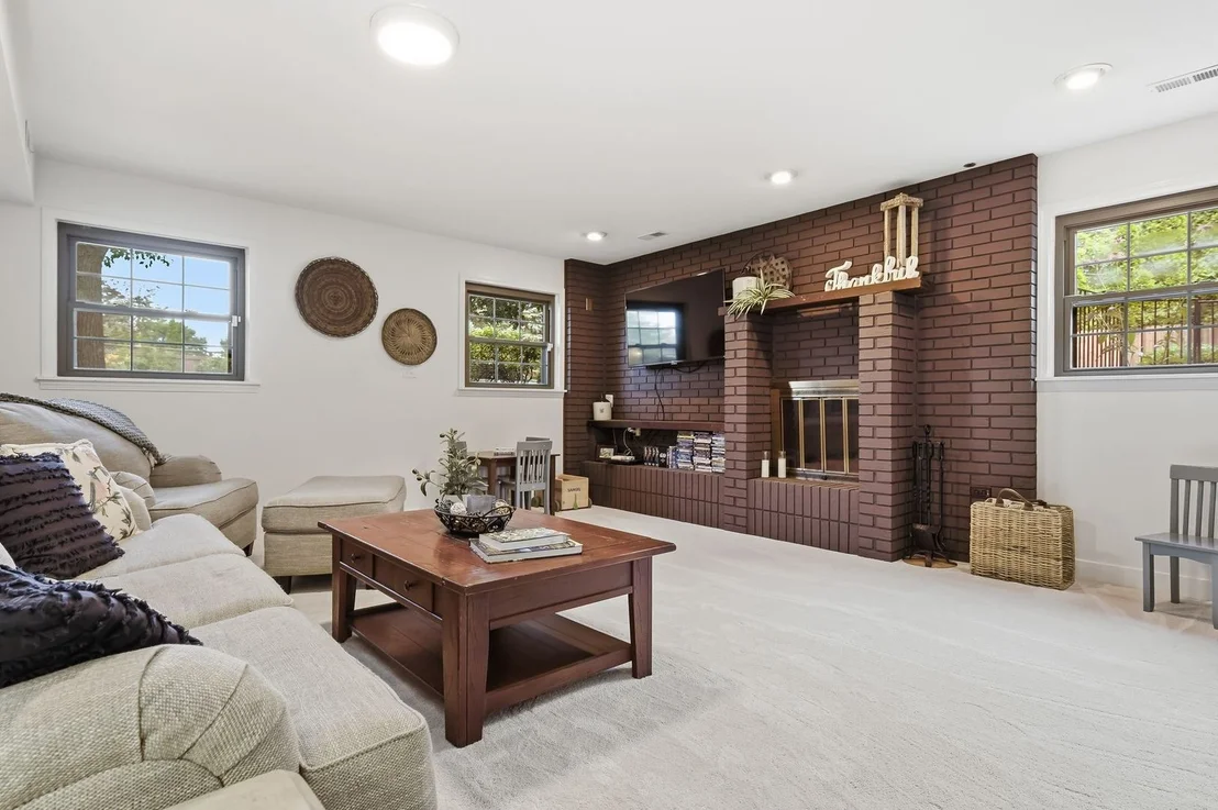 Photo of 1023 Barton Drive