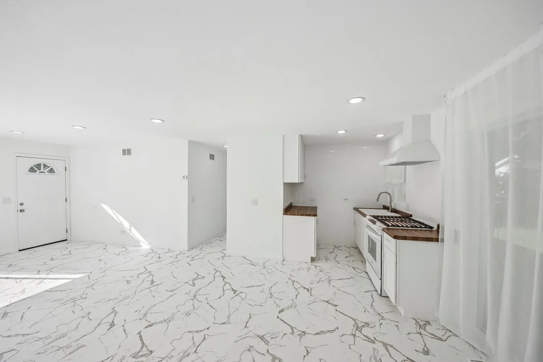 Photo of 2804 Old Oak Drive