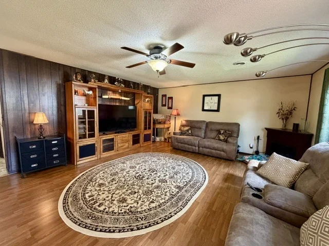 Photo of 1404 Rolling Green Drive