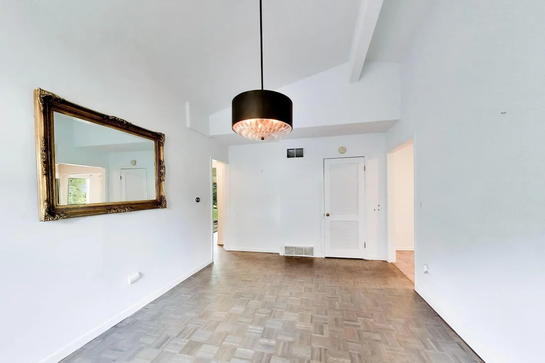 Photo of 115 Lockerbie Lane