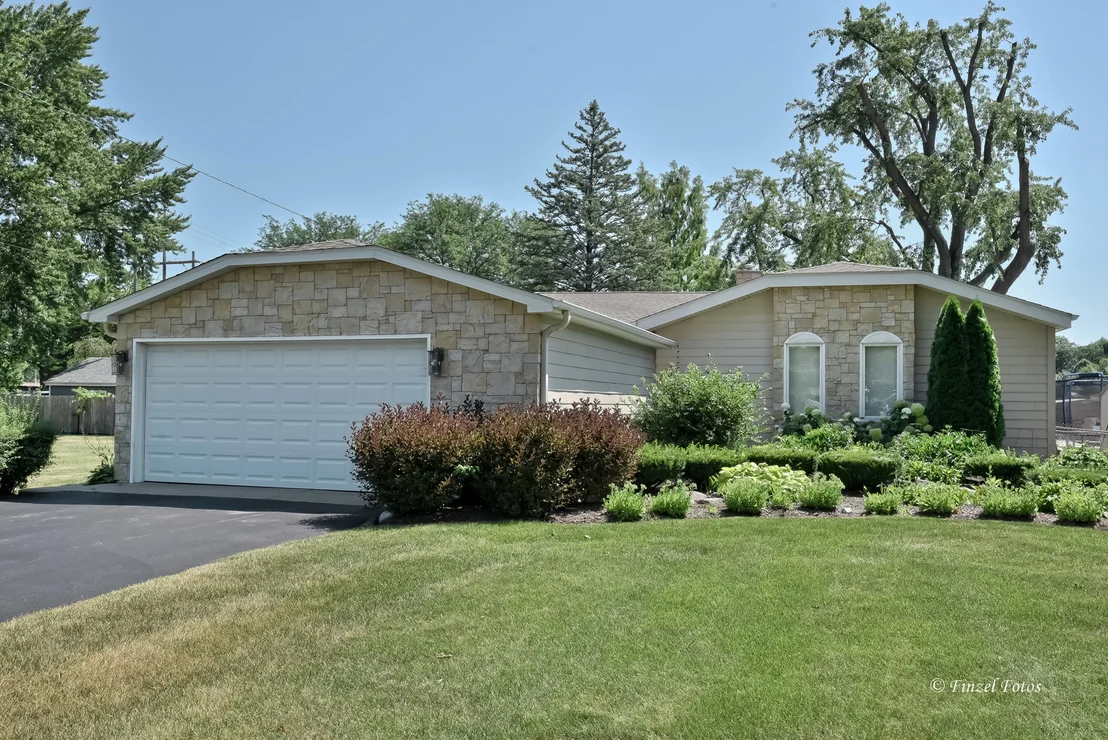 Photo of 604 Bally Road