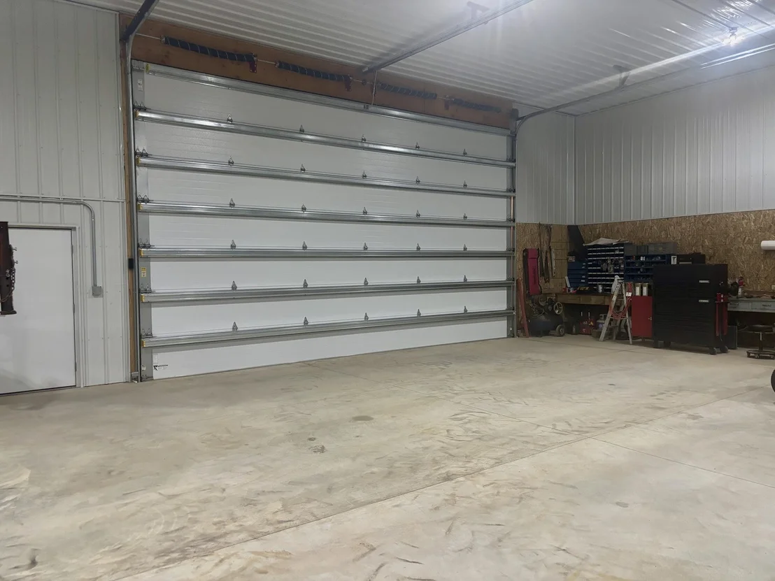 Photo of 957 County Road 2000 E