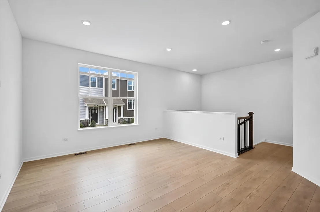 Photo of 439 Red Oak Circle