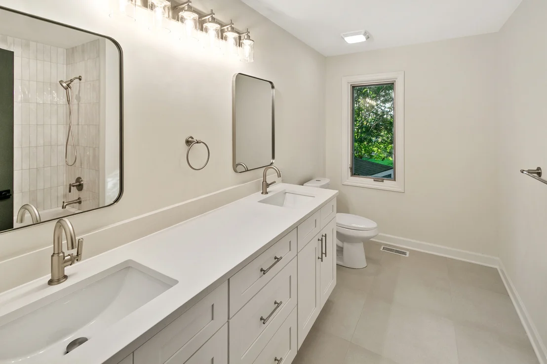 Photo of 710 Alexandria Drive