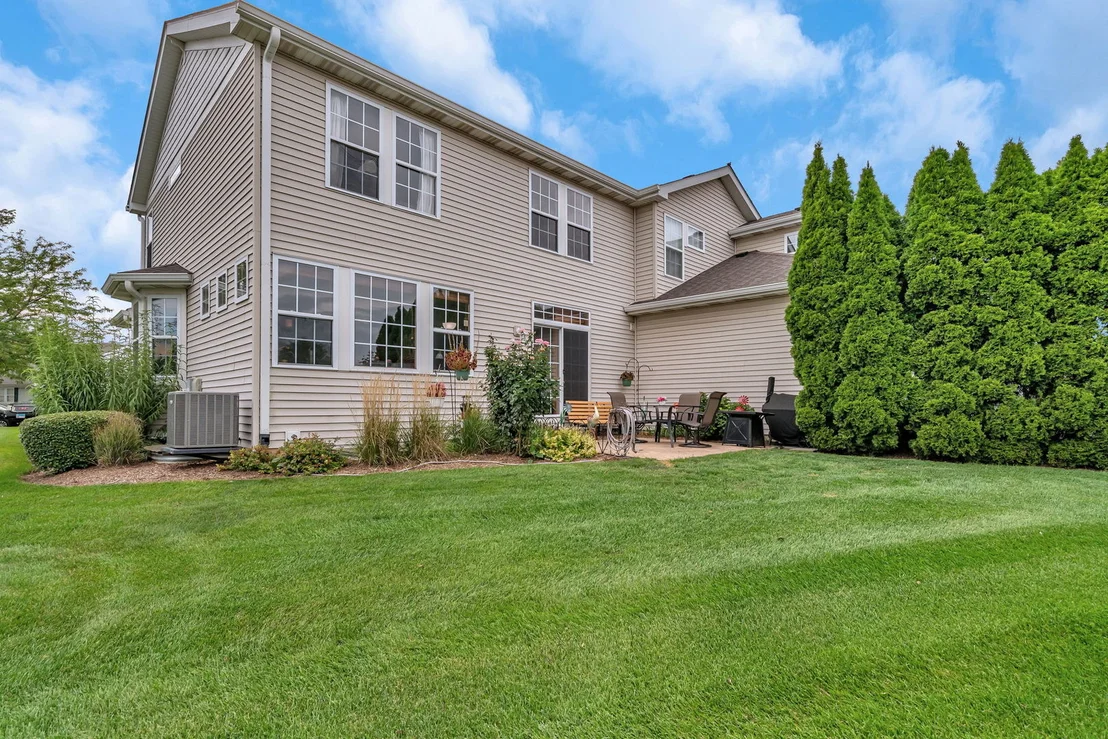 Photo of 16107 Huron Street